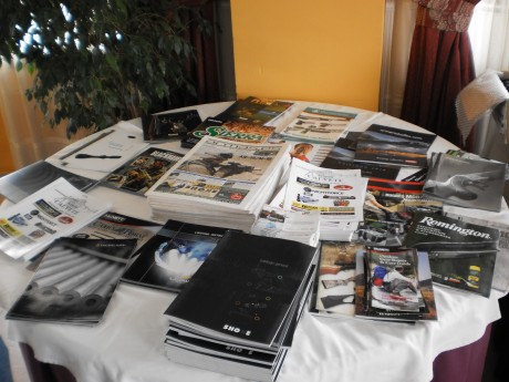 Estimados usuarios, 

A continuación paso a dar más detalles sobre la Reunión de armas.es en Valencia 82