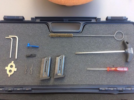 .-Vendo mi Walther GSP EXPERT calibre 22Lr. 
.-Guiada con Licencia F.
.-El arma está en muy buen estado 00