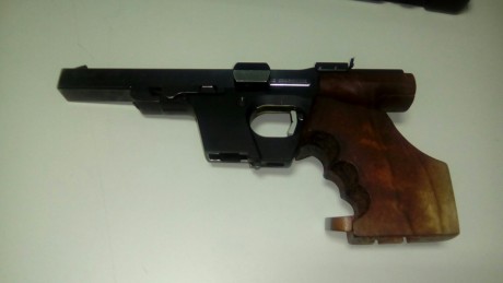 VENDIDA

Un amigo vende su gsp con el 32 y el 22.
Esta en buenas condiciones.
Guiada en F
Cacha talla 11