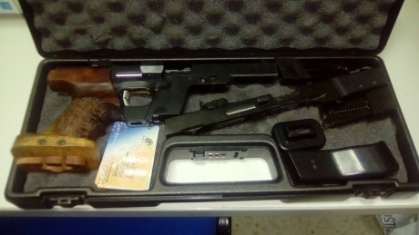 VENDIDA

Un amigo vende su gsp con el 32 y el 22.
Esta en buenas condiciones.
Guiada en F
Cacha talla 10