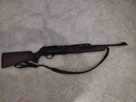 Vendo rifle H. K slb 2000 Lahigt semi del calibre 30. 06 en perfecto estado. Ha tirado dos cajas de balas. 02