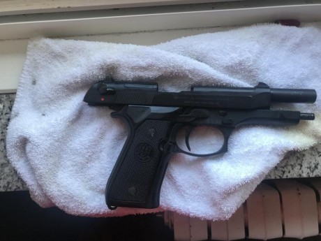 Está como nueva. Muy cuidada.350e 42