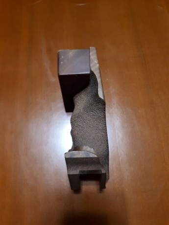 VENDO Cacha MORINI ( RECIEN COMPRADA NUEVA SIN USAR ) para STEYR LP1

PRECIO VENTA........ 100.-€

ESTA 10