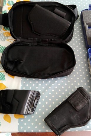 Un compñaero me ha pedido que incluya esta preciosidad. Guiada en A y con menos de 100 disparos. Fundas 00