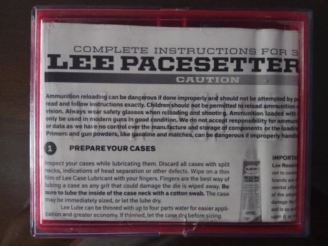Buenas tardes compañeros. Vendo juego de Dies de recarga marca Lee para el calibre .300 Winchester Magnum. 00