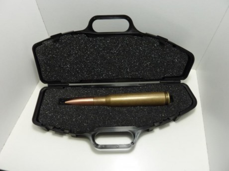 Precioso Bolígrafo que hará las delicias de cualquier coleccionista, aficionado a las armas caza o tiro 01