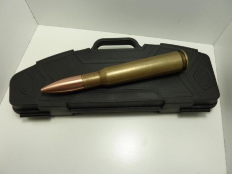 Precioso Bolígrafo que hará las delicias de cualquier coleccionista, aficionado a las armas caza o tiro 00