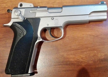 Un compñaero me ha pedido que incluya esta preciosidad. Guiada en A y con menos de 100 disparos. Fundas 31