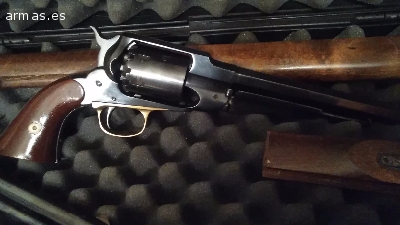   Por cese de actividad, vendo mis armas, en concreto dos revolveres en magnifico estado un COLT ARMY 00