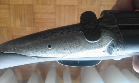 Vendo escopeta sistema Darne, calibre 12, en buen estado mecanico y funcional, necesita restauración de 01