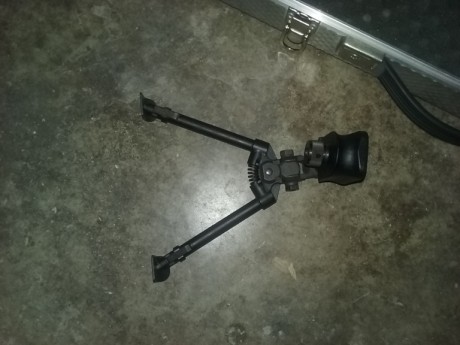 Hola, pongo a la venta este bipode Parker Hale, para rail UIT.
El precio es de 250€ con portes incluidos 00