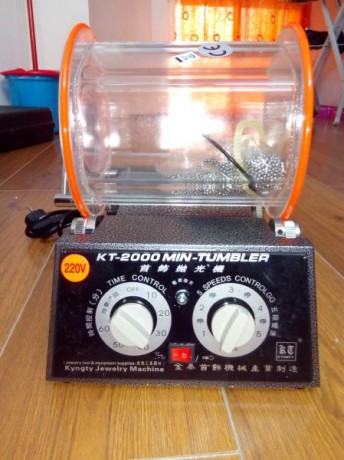 pongo a la venta este limpiavainas por rotacion.
es el de 5l de capacidad.
esta sin estrenar.
yo lo tengo 00