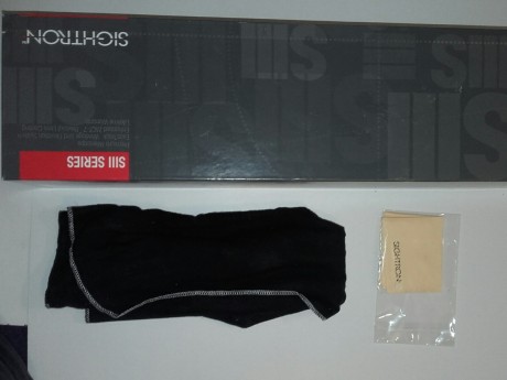 Vendo visor Sightron 10-50x60 Mil dot con muy poco uso, pasaria por nuevo, incluyo anillas para carril 01