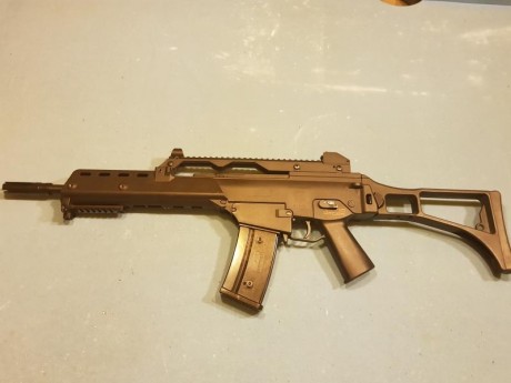 Vendo g36 airsoft  en perfecto estado como se ven en las fotos. 

Se compro por capricho pero no se ha 02