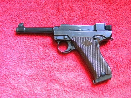 Hola a todos, vendo pistola Lahti LT 35 Valmet 3º modelo, en 9 mm parabellum, en estado excelente, se 01