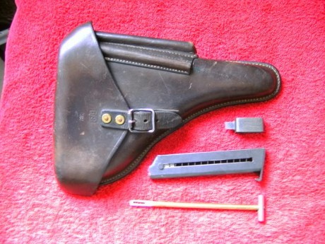 Hola a todos, vendo pistola Lahti LT 35 Valmet 3º modelo, en 9 mm parabellum, en estado excelente, se 11