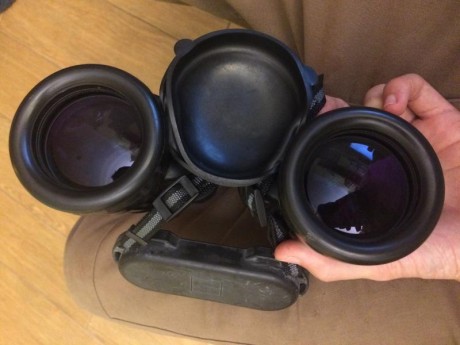 Estan impecables,correa original zeiss,tienen 4 recechos,son de un amigo que dwja la caza,pide 750€ ,se 01