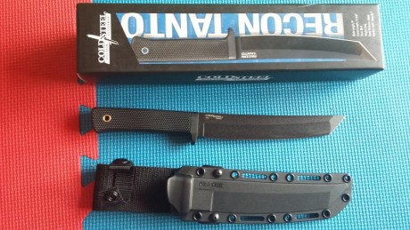 Vendo cuchillo Cold Steel Recon Tanto nuevo y sin ningun uso. Esta en su caja como nuevo. 
Caracteristicas: 02