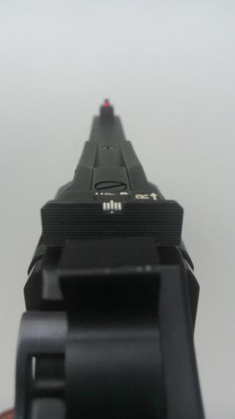 Por falta de tiempo para usarlo vendo el siguiente revólver Chiappa Rhino 4” del calibre 357 Mag:

Marca 10