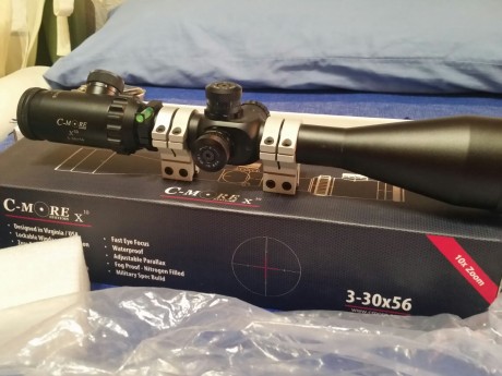 al tema vendo 2 visores uno es el c-more3-30x56 y el otro es un nikko stirling 8-32x44 , estan nuevos 00