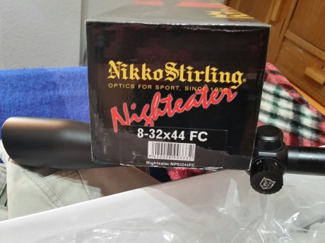 al tema vendo 2 visores uno es el c-more3-30x56 y el otro es un nikko stirling 8-32x44 , estan nuevos 12