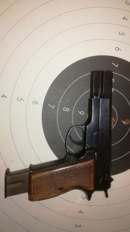 pues eso un amigo me pide que le ponga a la venta varias pistolas y revolveres  estan en perfecto estado 00