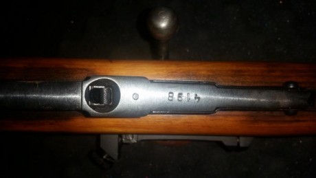 Buenos dias. 
Pongo a la venta este mosin nagant 91/30 de 1943 
Lleva todos los numeros coincidentes incluido 70