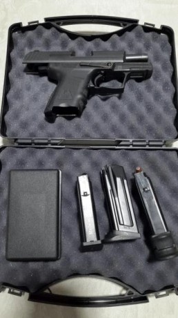 Se vende PISTOLA HK P2000 SK CAL. 9MM PB. 
Con guía F.
El arma se encuentra en muy buen estado en Madrid. 00
