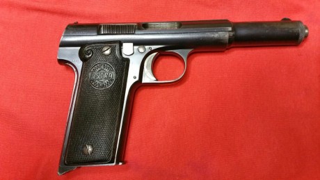 VENDIDA , pistola ,Astra 400 calibre 9 largo ,pavón original todas las piezas mismo numero , en muy buen 01