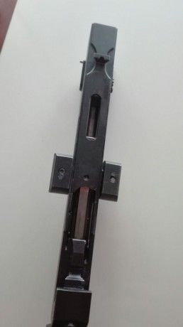 Vendo pistola WALTHER GSP EXPERT CALIBRE 32 con cacha fija en buen estado y con el armazón de la pistola 01