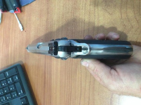 Venta CZ85 en 9mm con  carro kadett del 22lr,es del año 95,esta muy cuidada y en perfecta condiciones 01