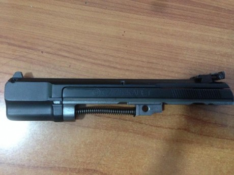 Venta CZ85 en 9mm con  carro kadett del 22lr,es del año 95,esta muy cuidada y en perfecta condiciones 62