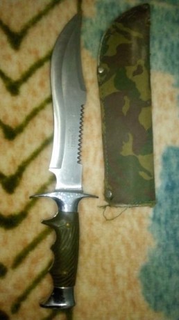 Hola vendo machete militar ,usado en la mili. Precio 120 euros IMG_20171008_182818.jpg  00
