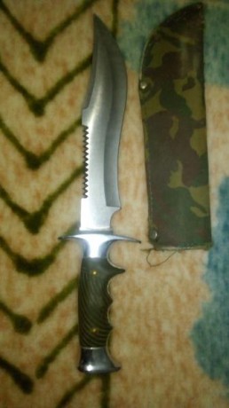 Hola vendo machete militar ,usado en la mili. Precio 120 euros IMG_20171008_182818.jpg  10