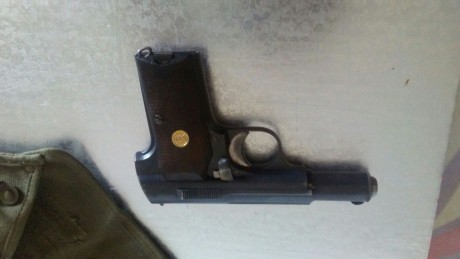 Vendo estas dos pistolas acepto armas largas su precio cz 200€ y astra 300 para cambios valoró estado 160