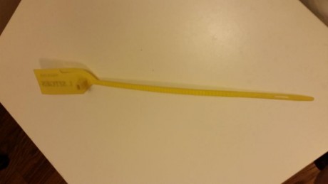 Hola compañeros busco marca reses como el de la foto no se si se llama asi los de este tipo abrazadera 80