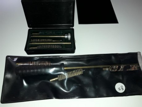 Vendo estos dos juegos de baquetas para limpieza de armas cal 38 y 9mm. No Se an usado nunca. Están en 00