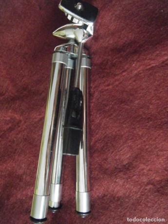 Magnífico soporte para visor o telescopio cromado alemán. Como se visualiza en las fotografías, es plegable 00