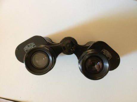 Vendo estos prismáticos Zeiss 8x30, están en muy buen estado de conservación. La óptica esta impecable. 01