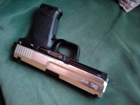 VENDO PISTOLA HK USP FULL SIZE INOX EN PERFECTO ESTADO, DOS CARGADORES MALETIN ORIGINAL Y FUNDA RIGIDA 01