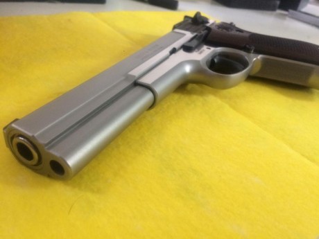 Vendo la 952-2 de 6" en perfecto estado y agrupando de miedo
Fotos al detalle por wasap
Precio 1300 02