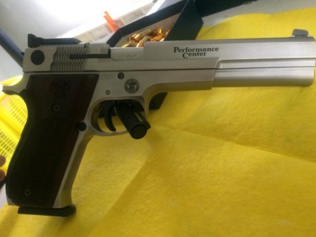 Vendo la 952-2 de 6" en perfecto estado y agrupando de miedo
Fotos al detalle por wasap
Precio 1300 00