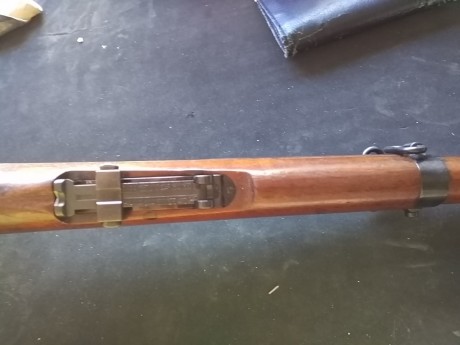 Vendo mauser modelo uruguayo modelo de 1937, 
calibre 7x57mm esta impecable para caza o tiro.
muy buen 01
