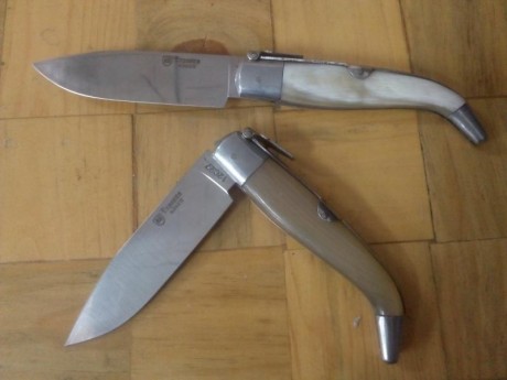 Navajas de la colección de un amigo.
Sin uso.
Cualquier pregunta por privado.
Precios negociables.
Envío 02