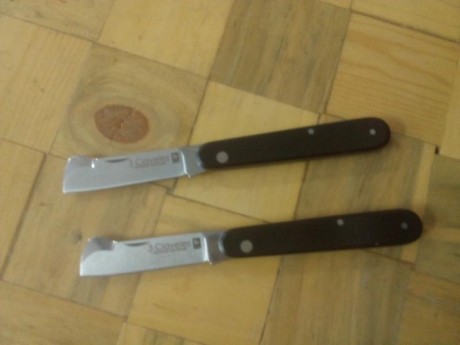 Navajas de la colección de un amigo.
Sin uso.
Cualquier pregunta por privado.
Precios negociables.
Envío 00