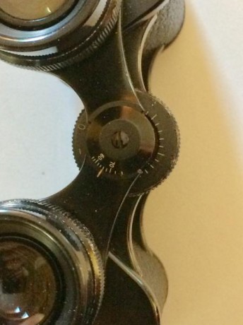 Vendo estos prismáticos Zeiss 8x30, están en muy buen estado de conservación. La óptica esta impecable. 40