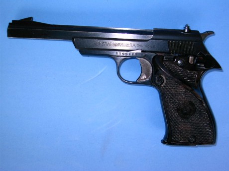 Pistola Star FR Sport calibre 22 con un cargador.
Se vende por no utilizarla. En perfecto estado de funcionamiento, 01