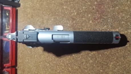 Hola. 
Por motivos de salud me veo obligado dejar el IPSC  una larga temporada y voy a vaciar parte de 00