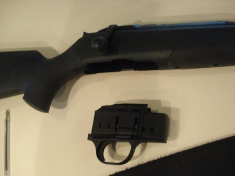 Vendo blaser r8 profesional, calibre 7mm rem mag, cargador extraible, como nuevo, comprado el 12-09-17, 30