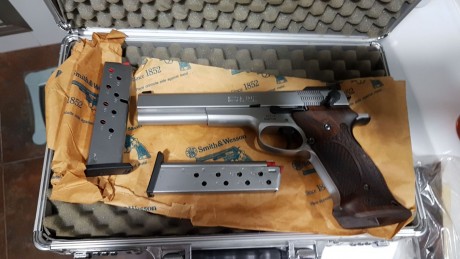 Vendo mi S&W ,con cachas originales y unas Knill
Simplemente -perfecta.
Esta en Castellon.
Pido por 12